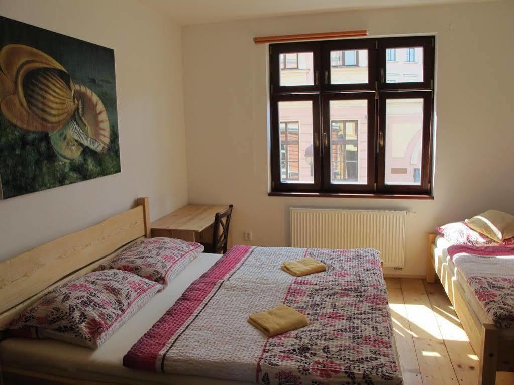 Hostel Singer Pub Ceske Budejovice Dış mekan fotoğraf