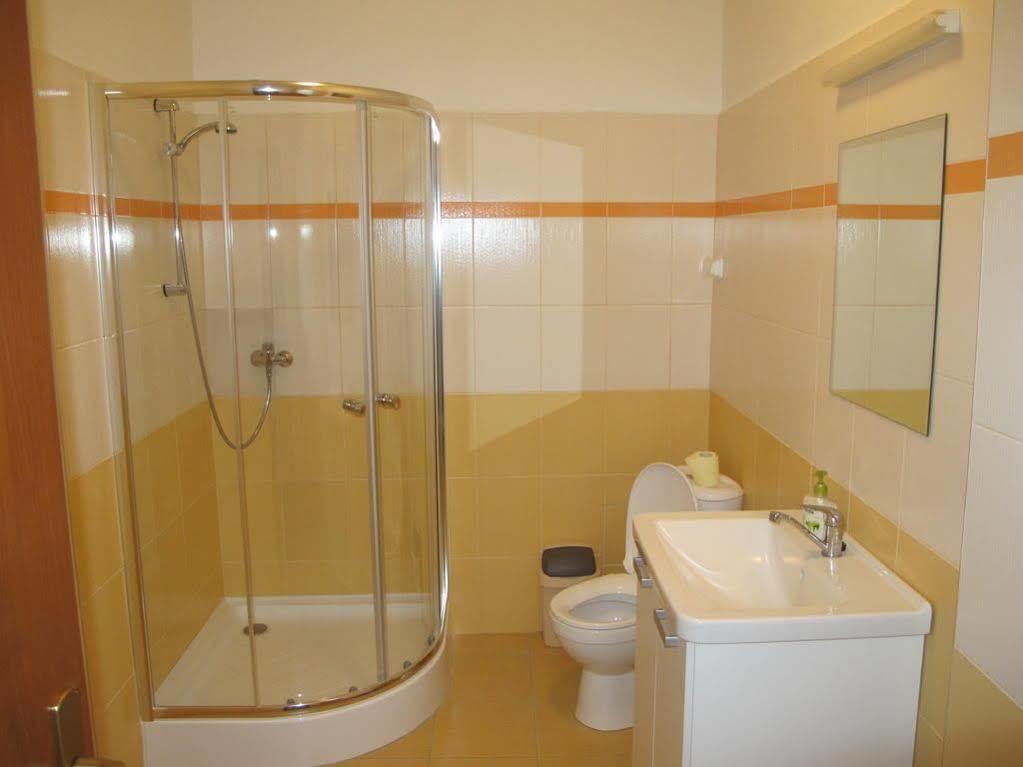 Hostel Singer Pub Ceske Budejovice Dış mekan fotoğraf